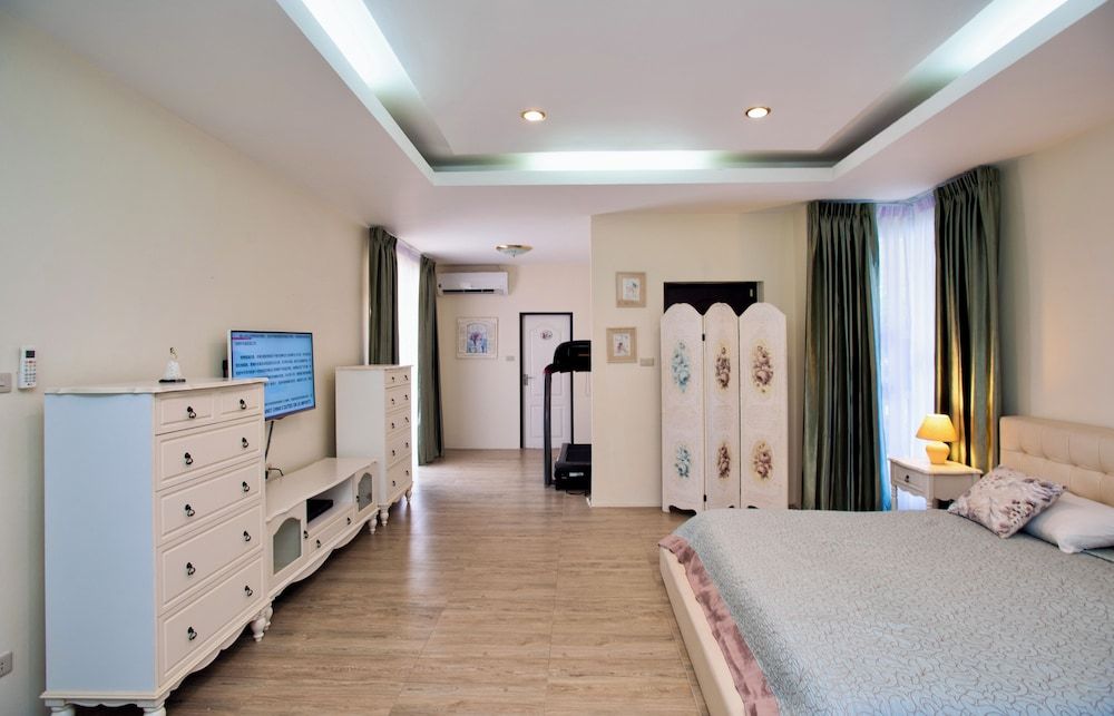 T.W. Marina Pool Villa Pattaya Family Villa 13