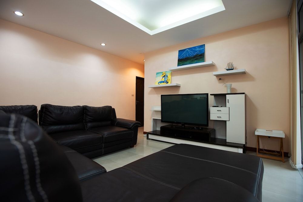 T.W. Marina Pool Villa Pattaya Family Villa 36