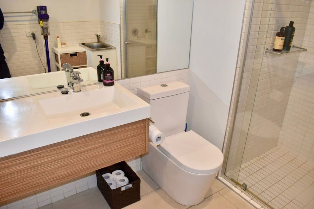 Spacious 1 Bedroom Apartment in the Heart of Melbourne's CBD Apartment (1 Bedroom) 14