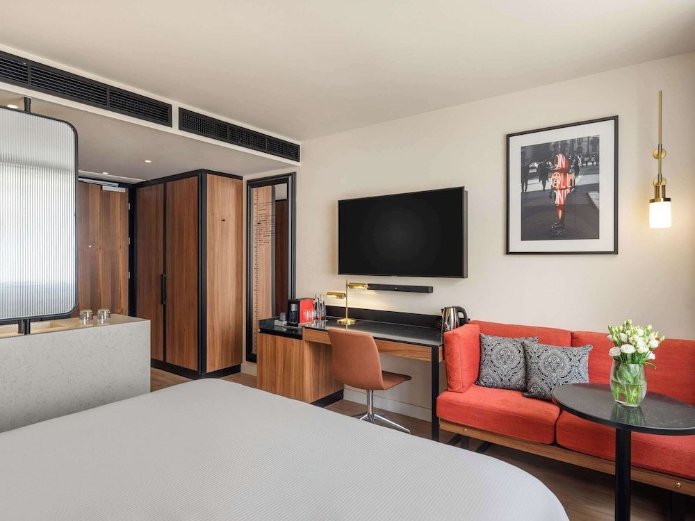 Pullman Budapest Deluxe Room, 1 King Bed, Non Smoking 5