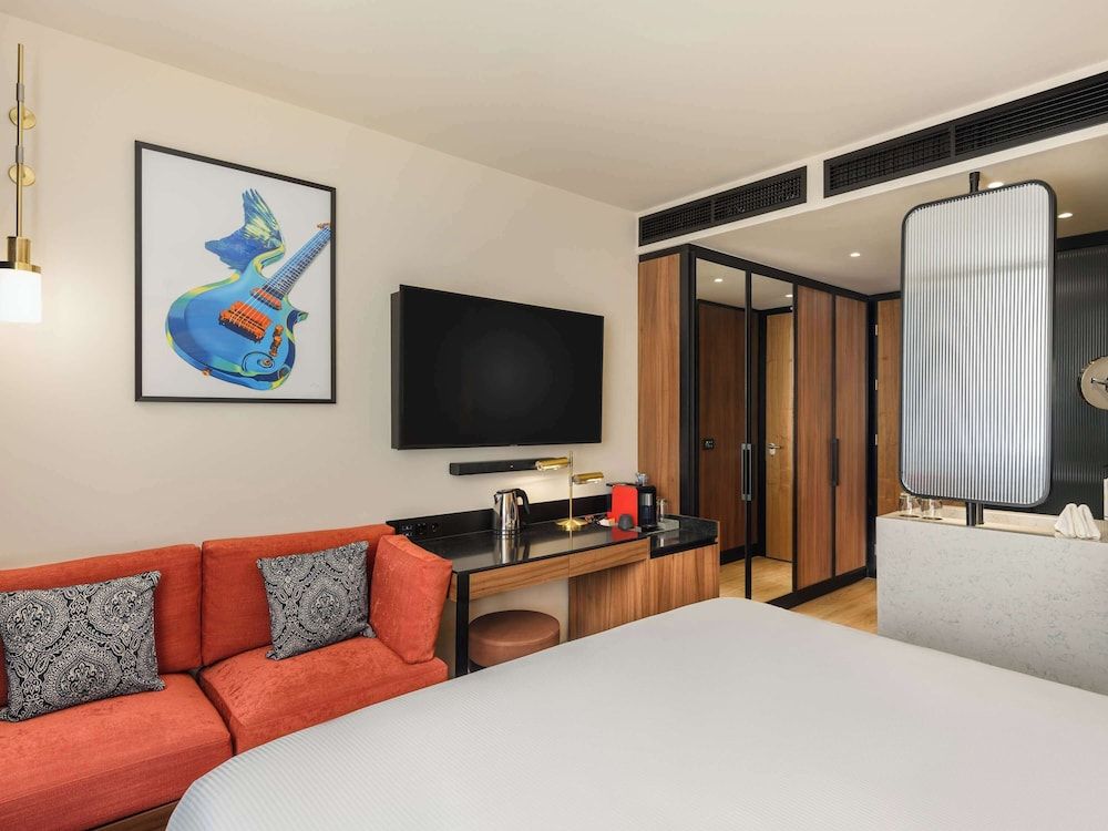 Pullman Budapest Deluxe Room, 1 King Bed, Non Smoking 4