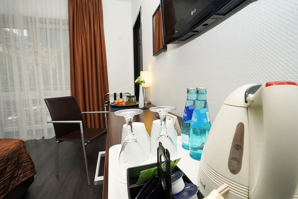The Atrium Hotel Business Twin Room 15