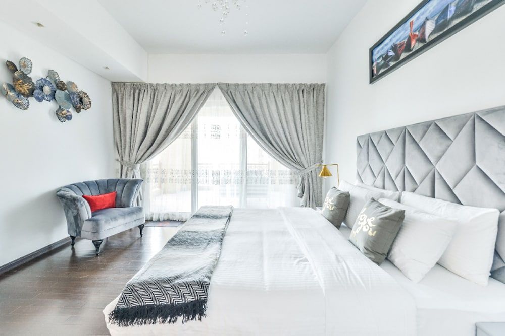 undefined Marvelous 2BR Apt. in Palm Jumeirah