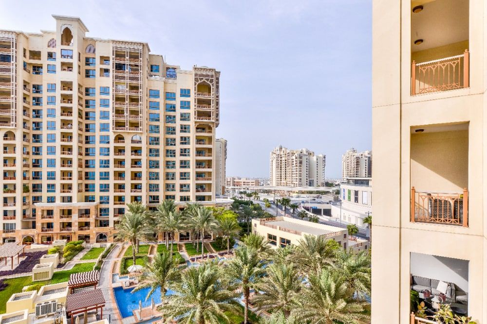 undefined Marvelous 2BR Apt. in Palm Jumeirah 3