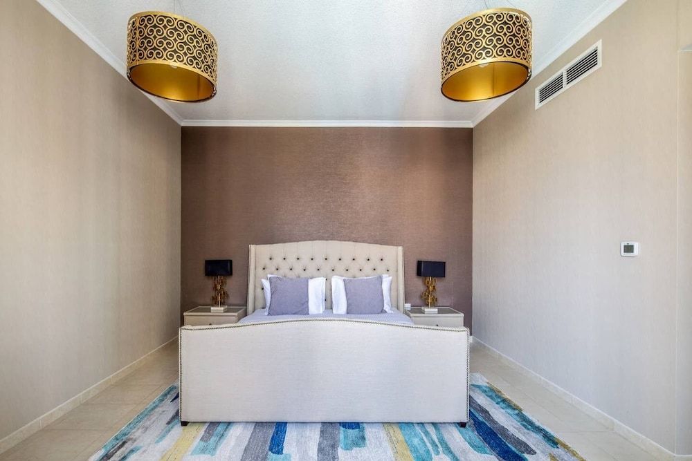 undefined Lavish 2BR With Picturesque Burj Khalifa Views! 8