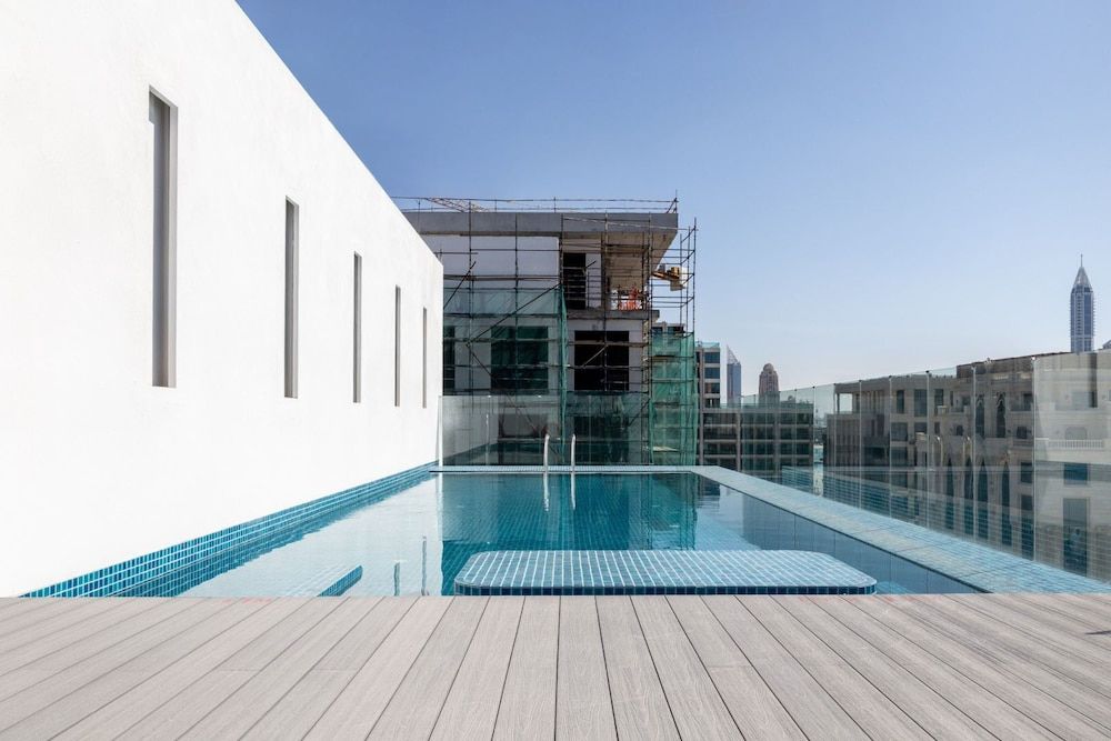 undefined Trendy & Capacious 1BR Apartment in The Palm