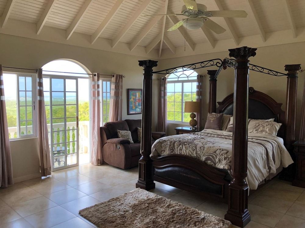 Retreat Guesthouse Luxury Suites Presidential Suite (AC fee not included in rate) 4