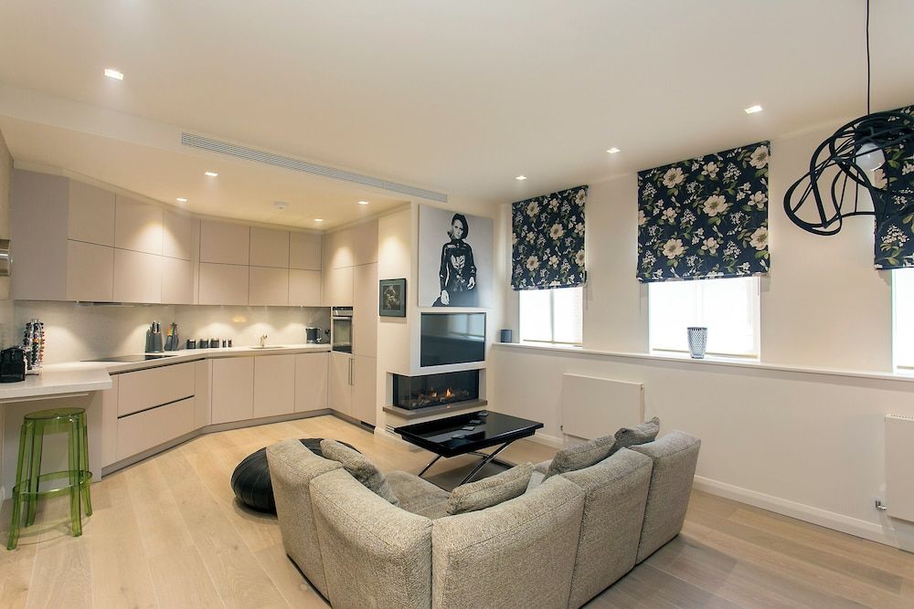 undefined Ultra Modern 1-bedroom Apartment in Soho 9