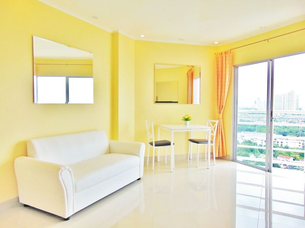undefined Pattaya Jomtien Holiday Apartments in Jomtien Beach Condominiums 8