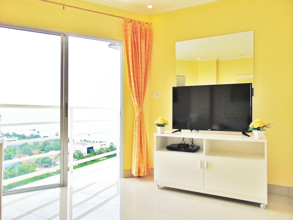 undefined Pattaya Jomtien Holiday Apartments in Jomtien Beach Condominiums 9