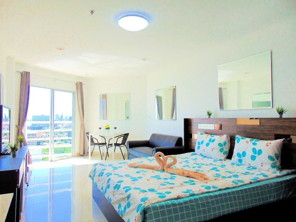 undefined Pattaya Jomtien Holiday Apartments in Jomtien Beach Condominiums 10