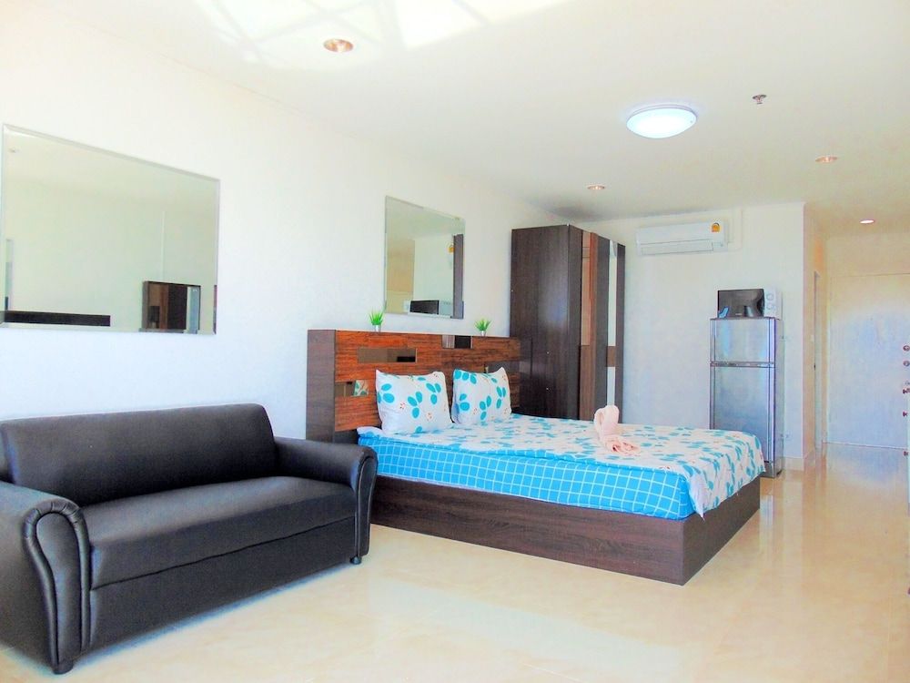 undefined Pattaya Jomtien Holiday Apartments in Jomtien Beach Condominiums 7