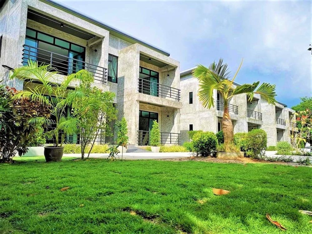 undefined Busaba House 10