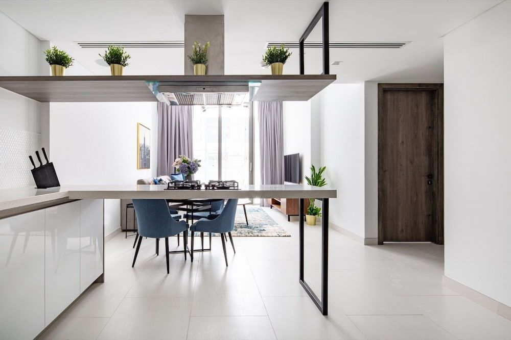 undefined Superb 1BR Apartment Situated in Palm Jumeirah 6