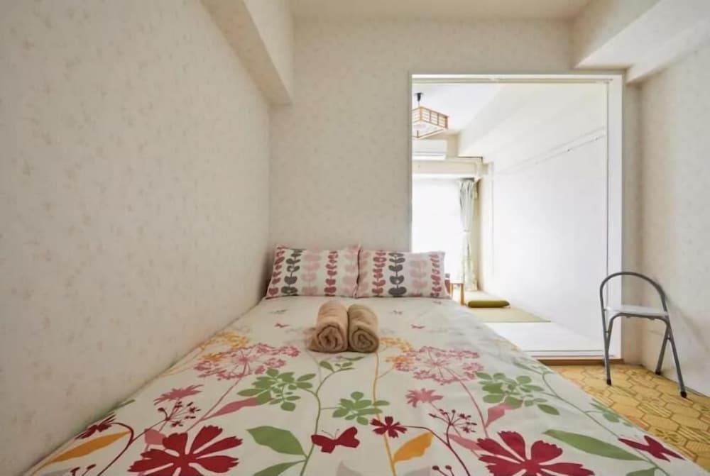 undefined Cookie House CT 7