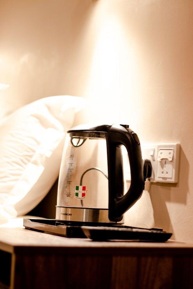 Hexa Hotel & Backpackers Capsules Bukit Bintang Deluxe Queen Room 9
