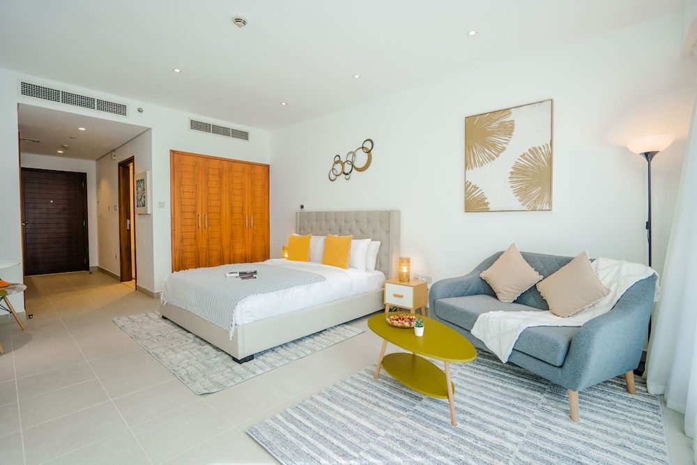 undefined Nasma Luxury Stays- BLVD Central Podium 4