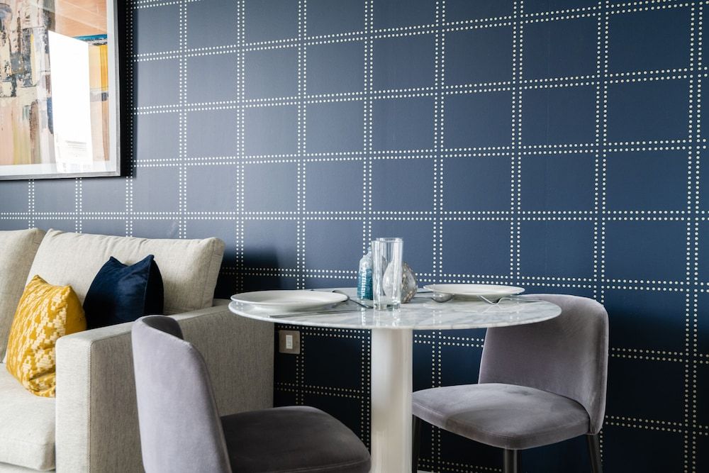 undefined Stylish Studio Apartment With River Views in Londons Bustling Docklands 8