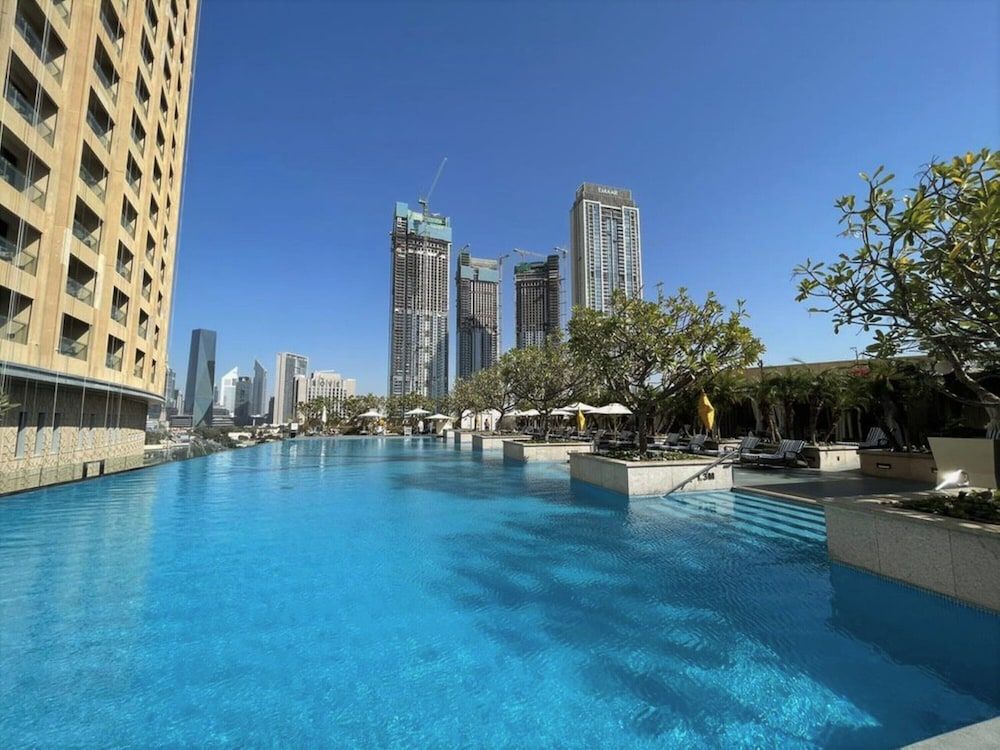 undefined Fashion Avenue Dubai Mall Residences - Studio with balcony 6