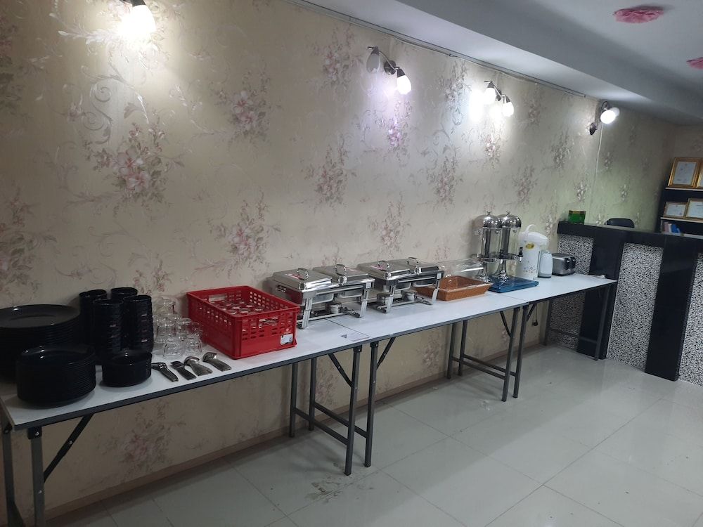 undefined RD Hostel & Restaurant 2