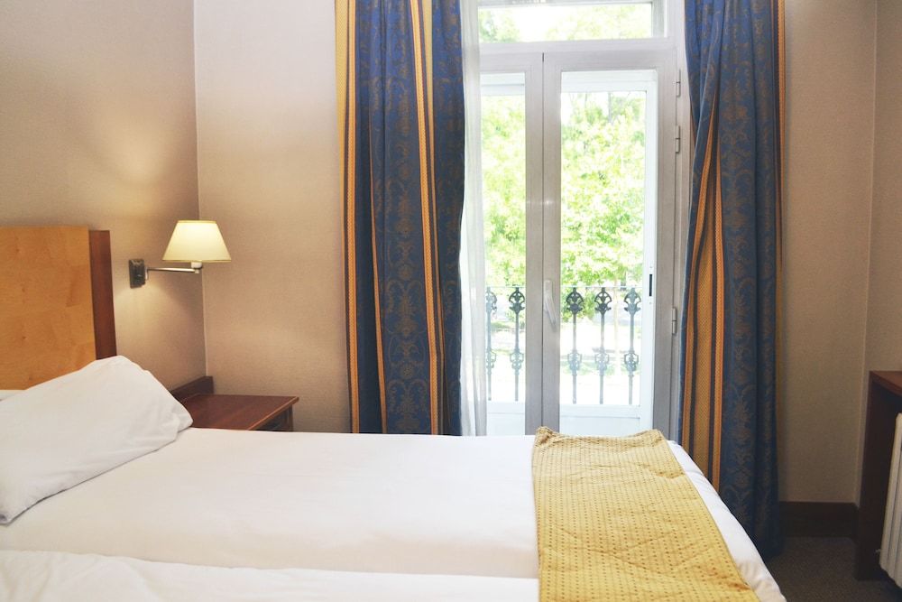 Hotel Mora by MIJ Standard Double or Twin Room 4