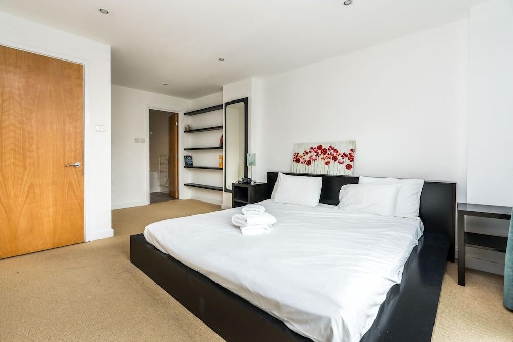 undefined Broadband 2BD City Flat Farringdon Expedia 10