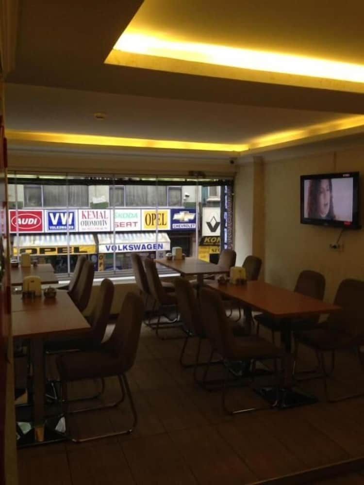 undefined Fors Hotel 6