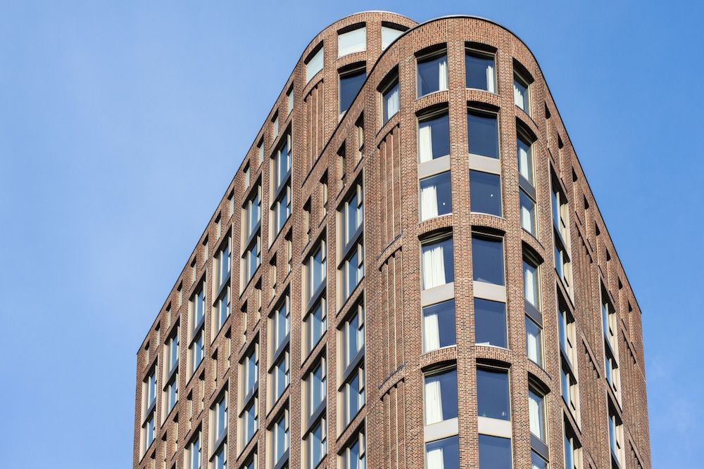 undefined The Gate London City 4