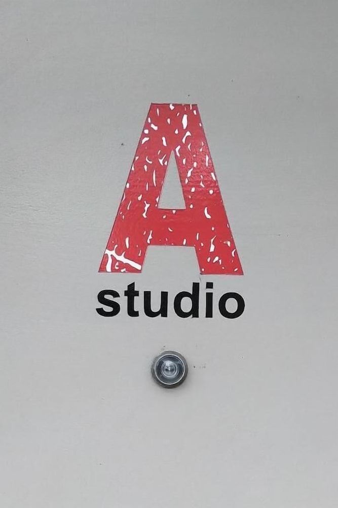 little AMSTEL HouseBoat Standard Twin Room, Canal View 4