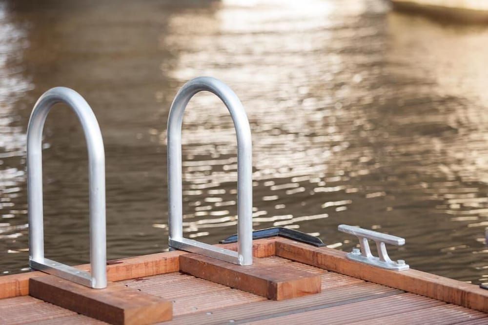 undefined little AMSTEL HouseBoat 10