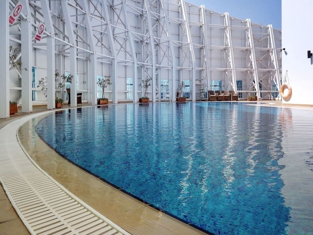 undefined Superb Studio w/ Lake Views in JLT - Near the Metro! 2