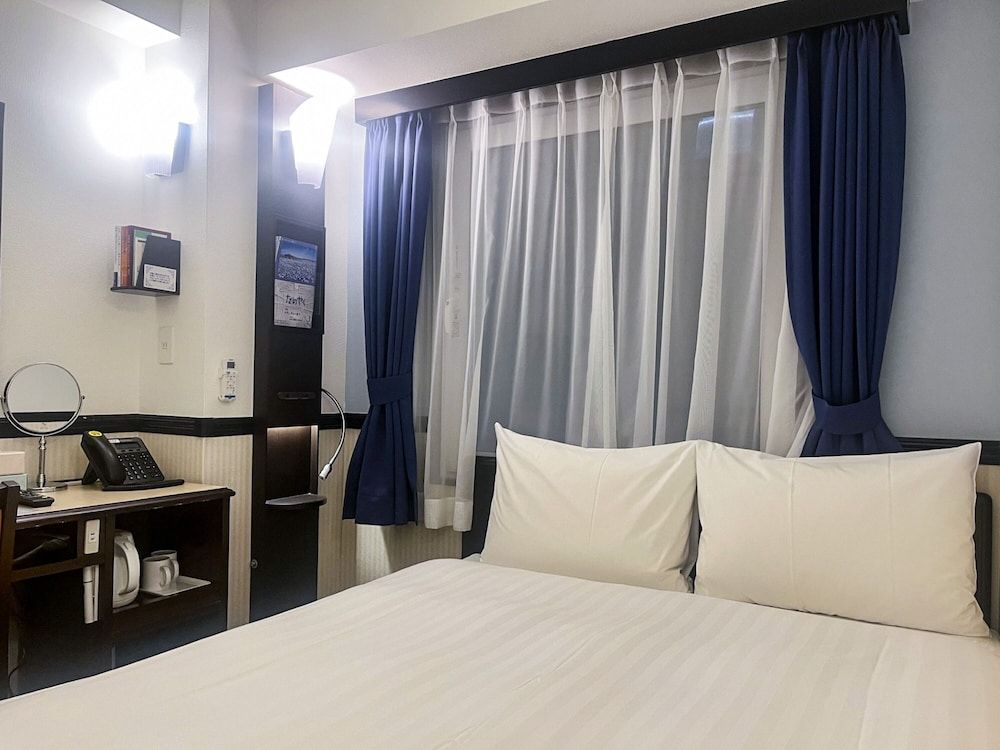 undefined Toyoko Inn Tokyo-eki Yaesu Kita-guchi 2