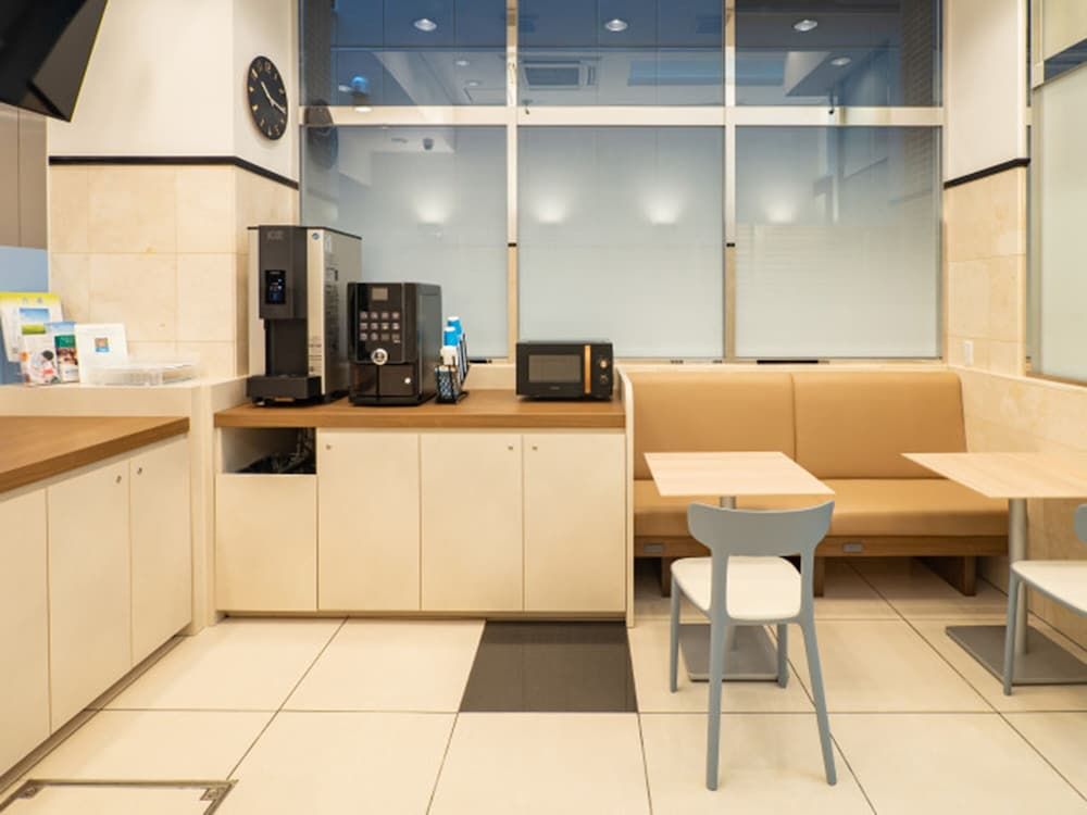 undefined Toyoko Inn Tokyo-eki Yaesu Kita-guchi 8