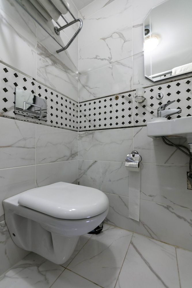 OttomanZade Economy Double Room 9