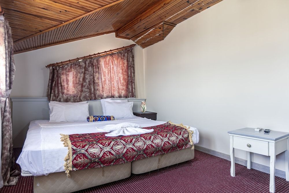 undefined OttomanZade 8