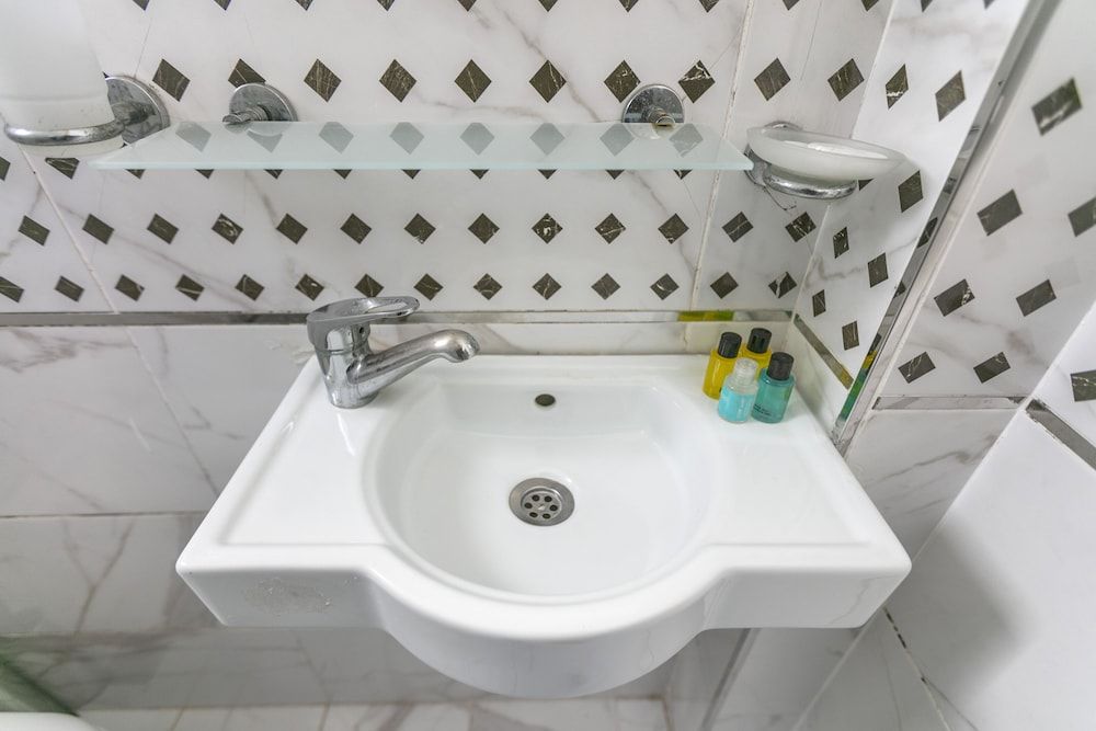 OttomanZade Economy Double Room 8