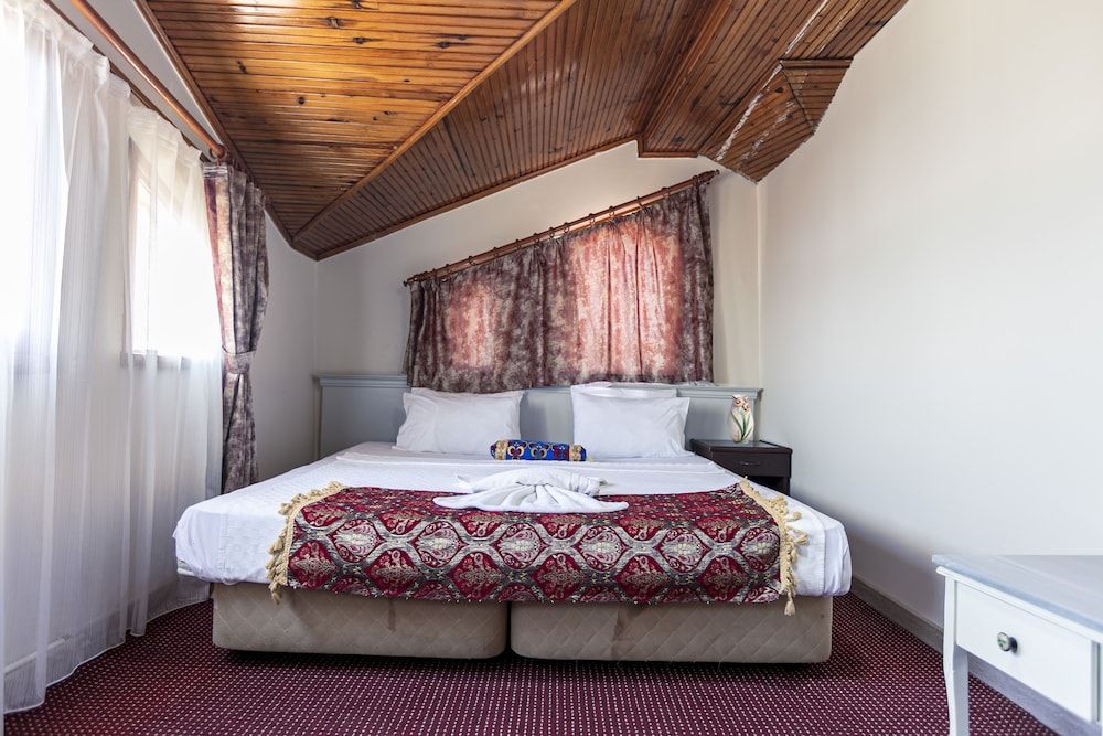 undefined OttomanZade 7