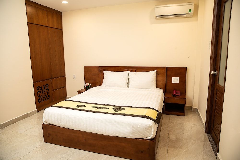 undefined Tu Phuong Hotel 3