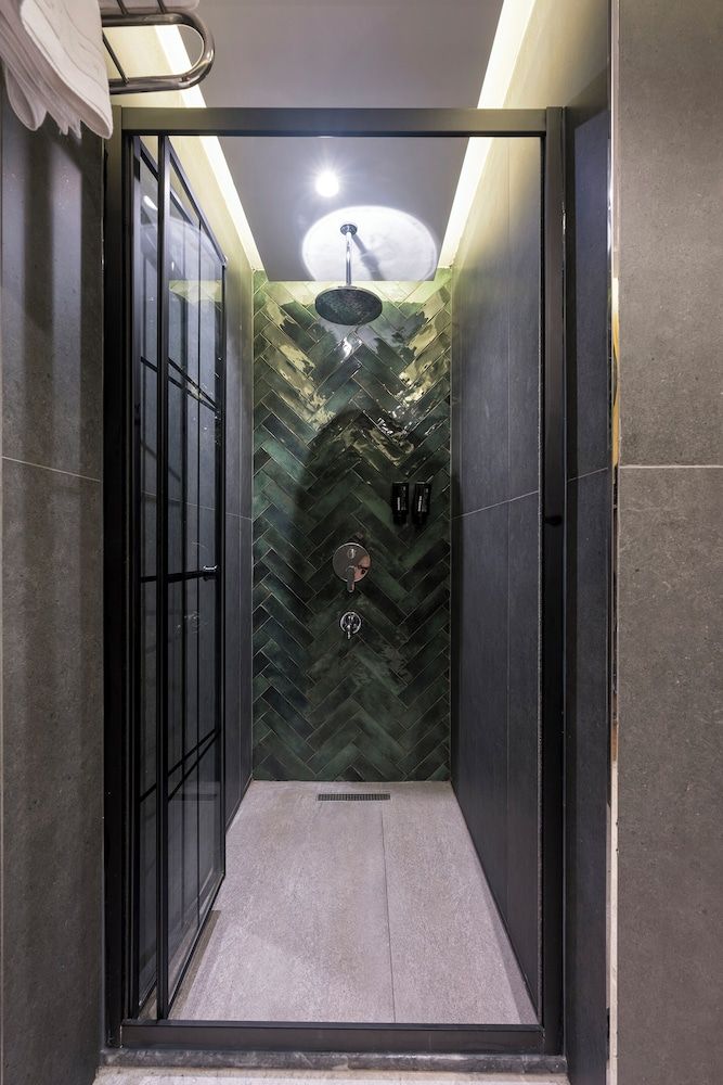 Continental Hotel Superior Room, Non Smoking 13