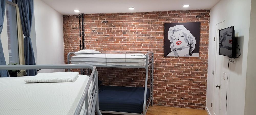 Studios Midtown Manhattan Studio726, 2 Bunk Beds Twin Over Full 3