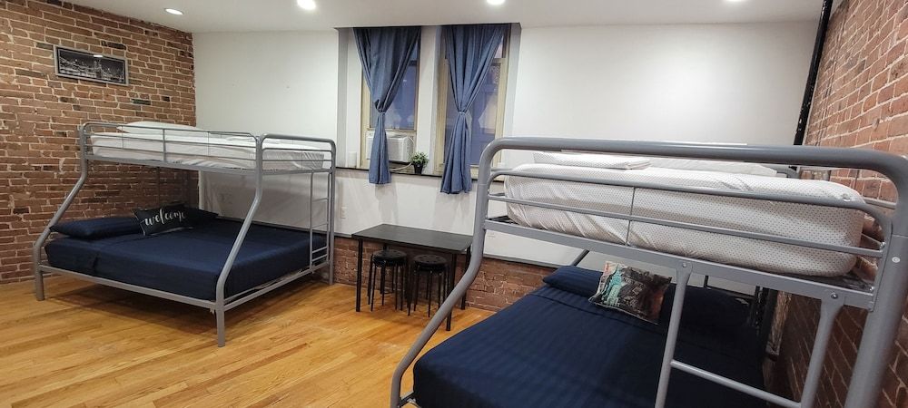 Studios Midtown Manhattan Studio726, 2 Bunk Beds Twin Over Full 2