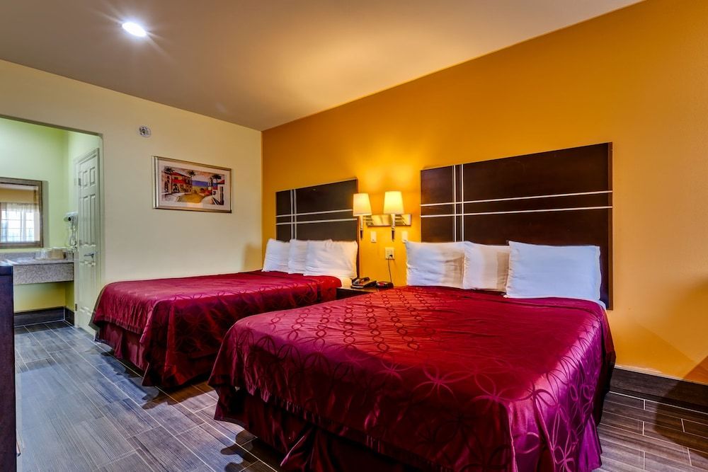 Quality Inn Brownsville Room, 2 Queen Beds, Accessible, Non Smoking 2