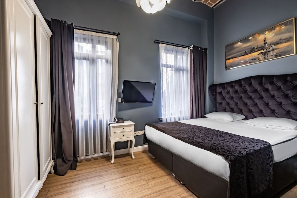 Selvese Collection Hotel Galata 1875 Studio Suite, Balcony 6