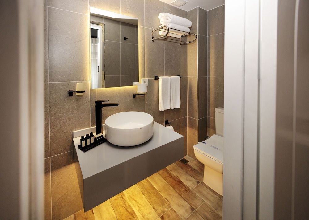 Selvese Collection Hotel Galata 1875 Studio Suite, Balcony 27