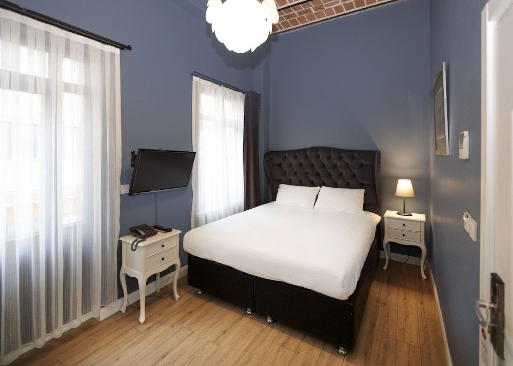 Selvese Collection Hotel Galata 1875 Studio Suite, Balcony 2