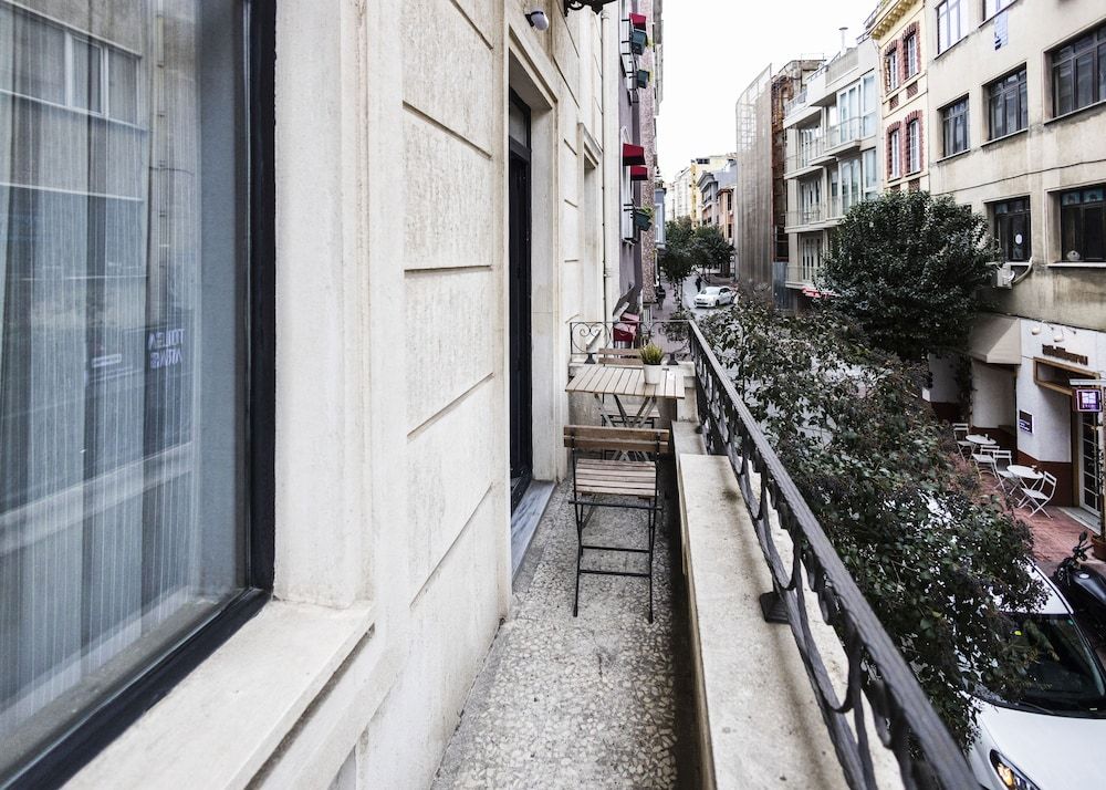 Selvese Collection Hotel Galata 1875 Studio Suite, Balcony 11