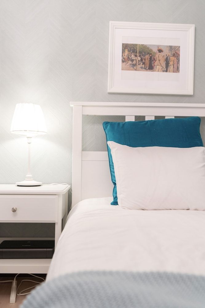 undefined Back to 90s American Style House 5