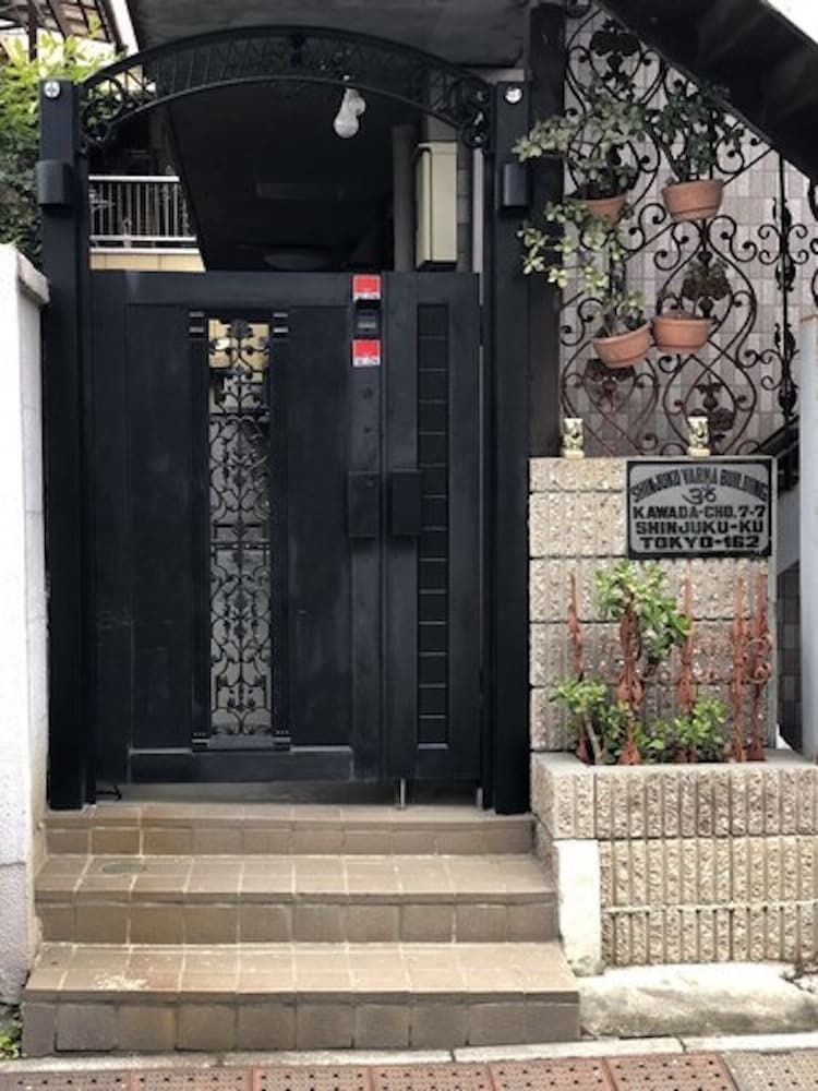 undefined Centrally Located Deluxe Furnished.4 2