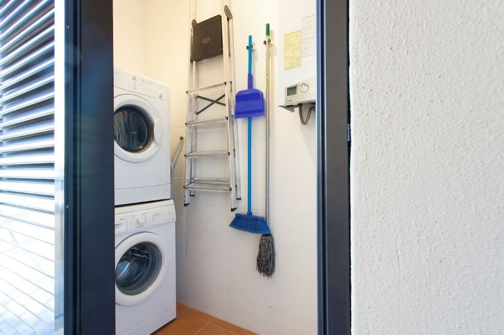 Centric Apartment Universitat Superior Apartment, 2 Bedrooms, Balcony, City View 13