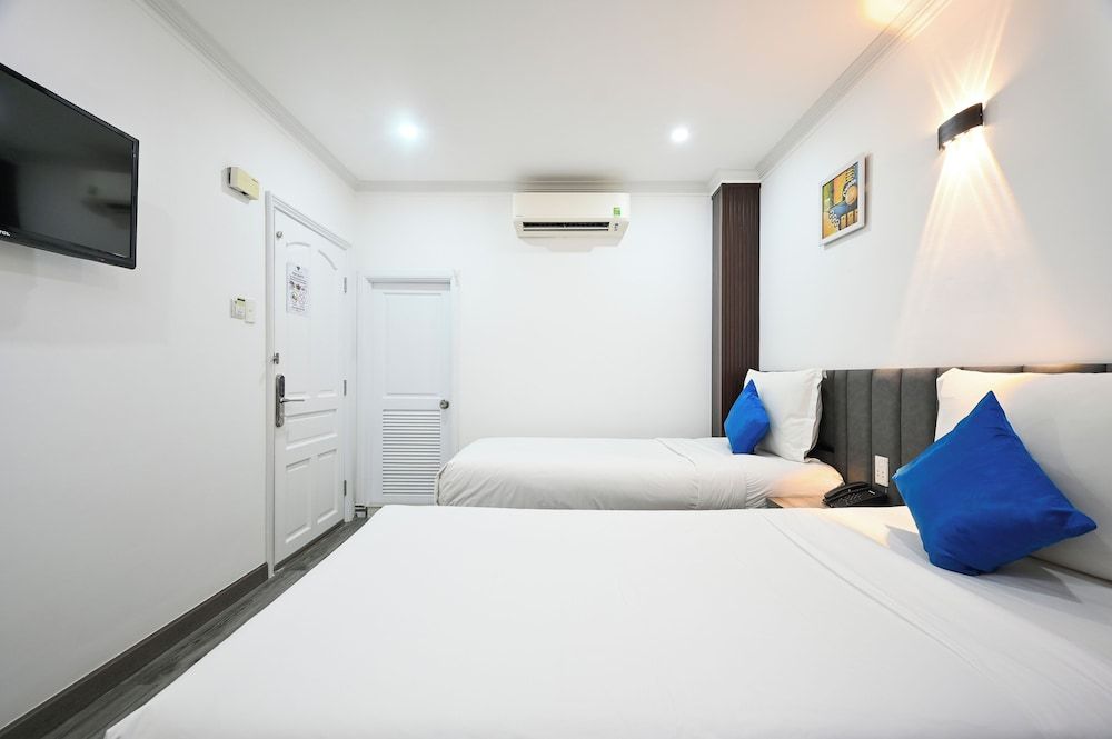 Ruby Saigon Hotel - Ben Thanh Superior Double or Twin Room 4
